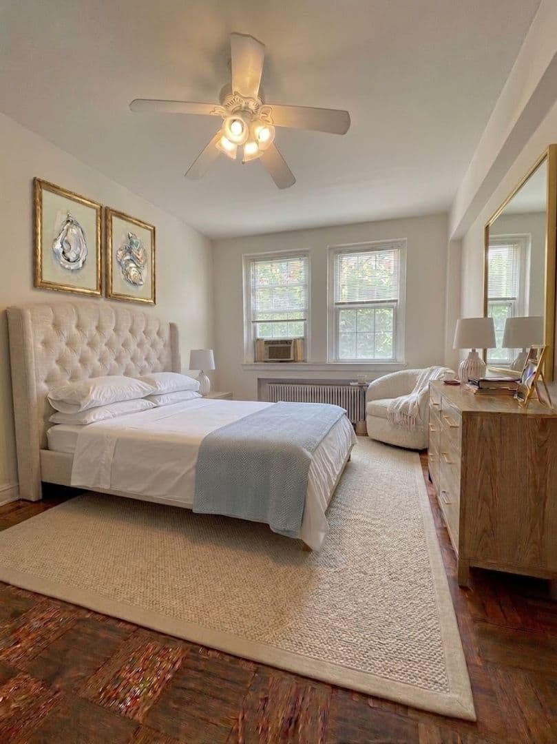 Washington Apartment: 1380 Fort Stevens Dr NW