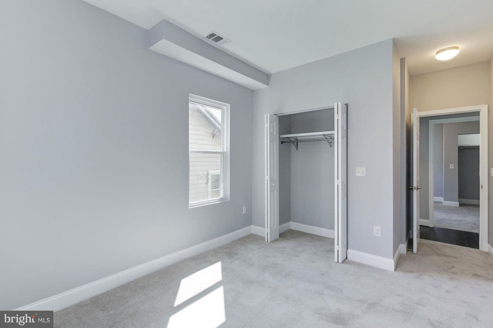 Mount Rainer House: 3200 Bunker Hill Road