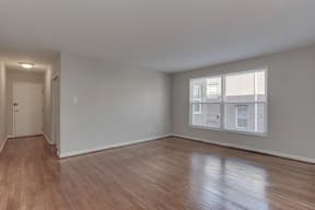 Washington Apartment: 810 Longfellow Street NW