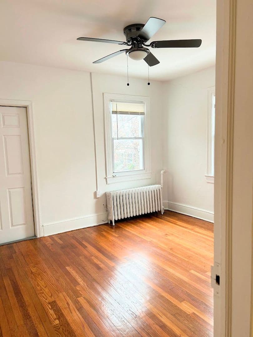 Washington Apartment: 501 Peabody St NW