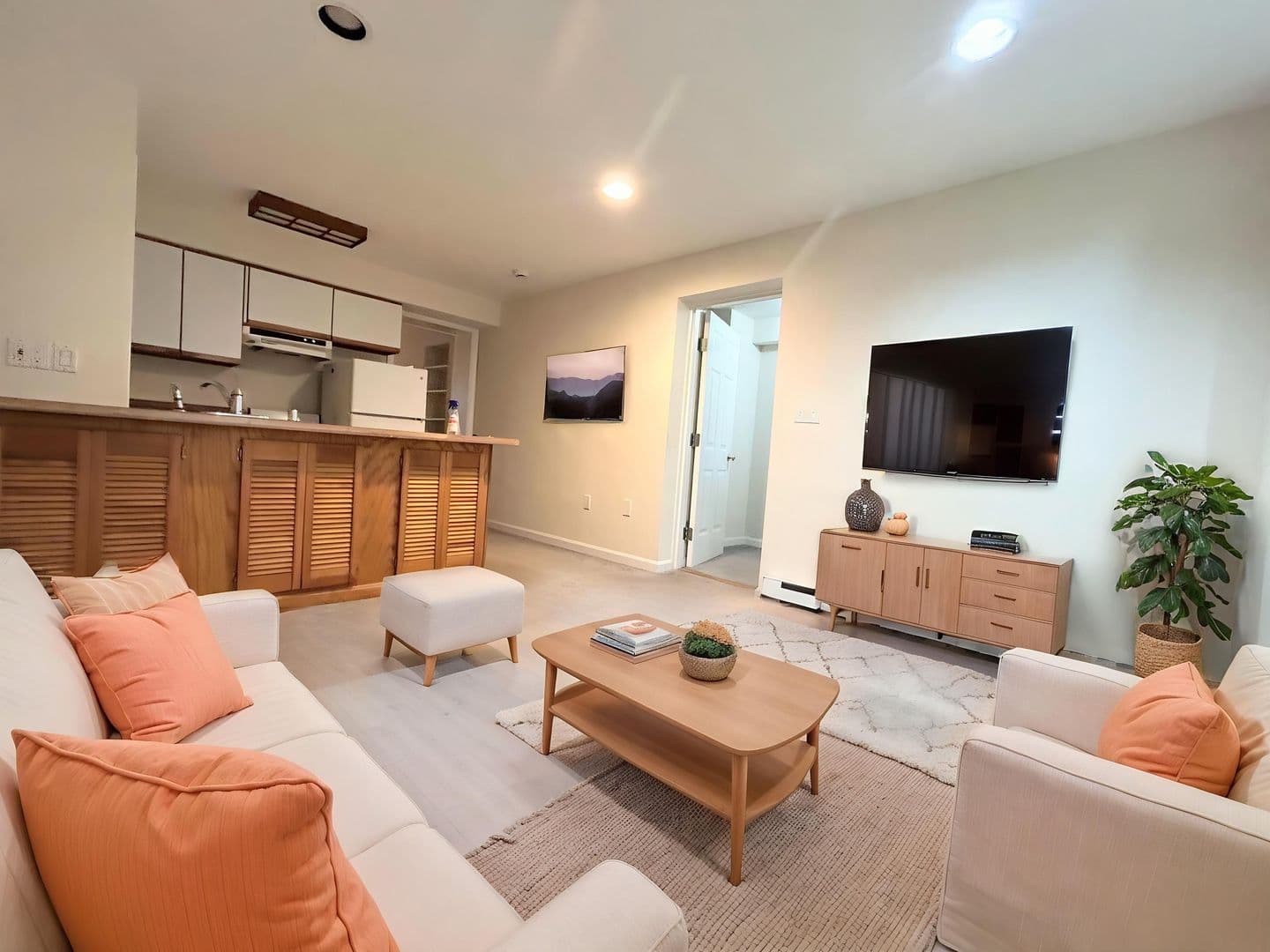 Washington Apartment: 1538 17th St. NW - Basement