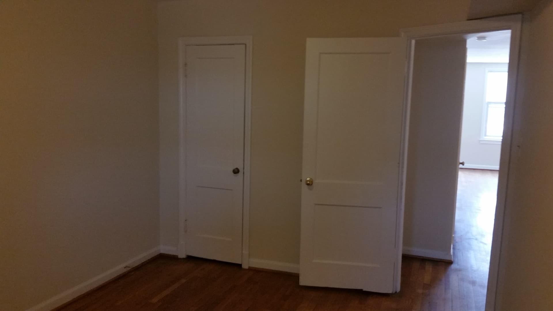 Washington Apartment: 1101 - 1113 19th St NE