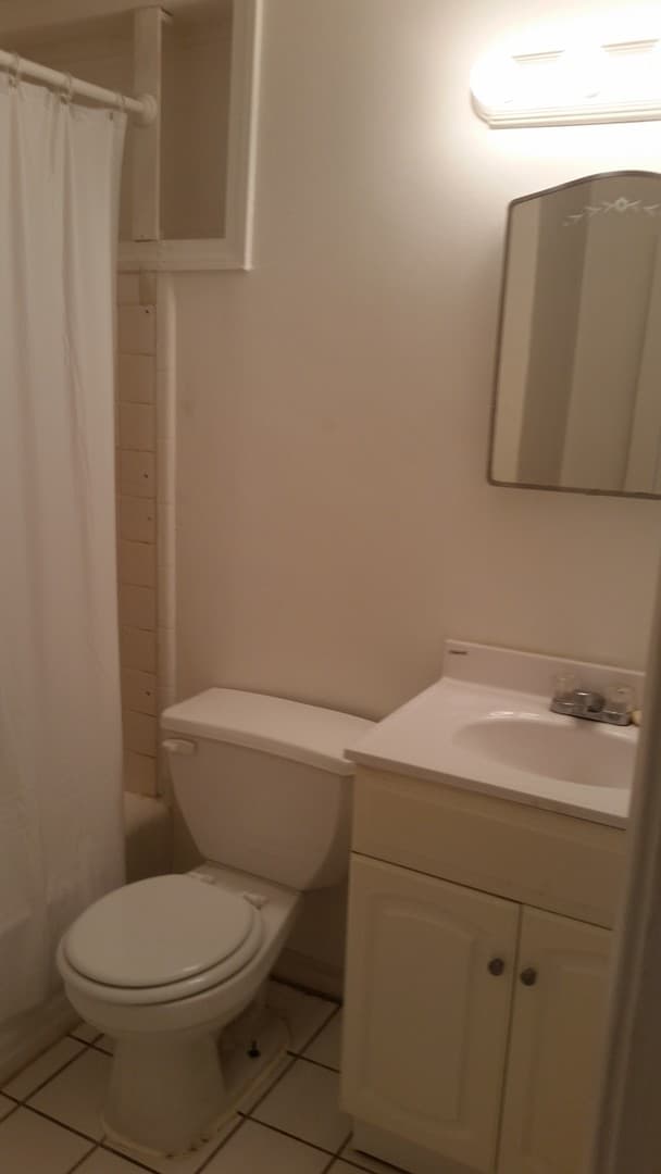 Washington Apartment: 1101 - 1113 19th St NE