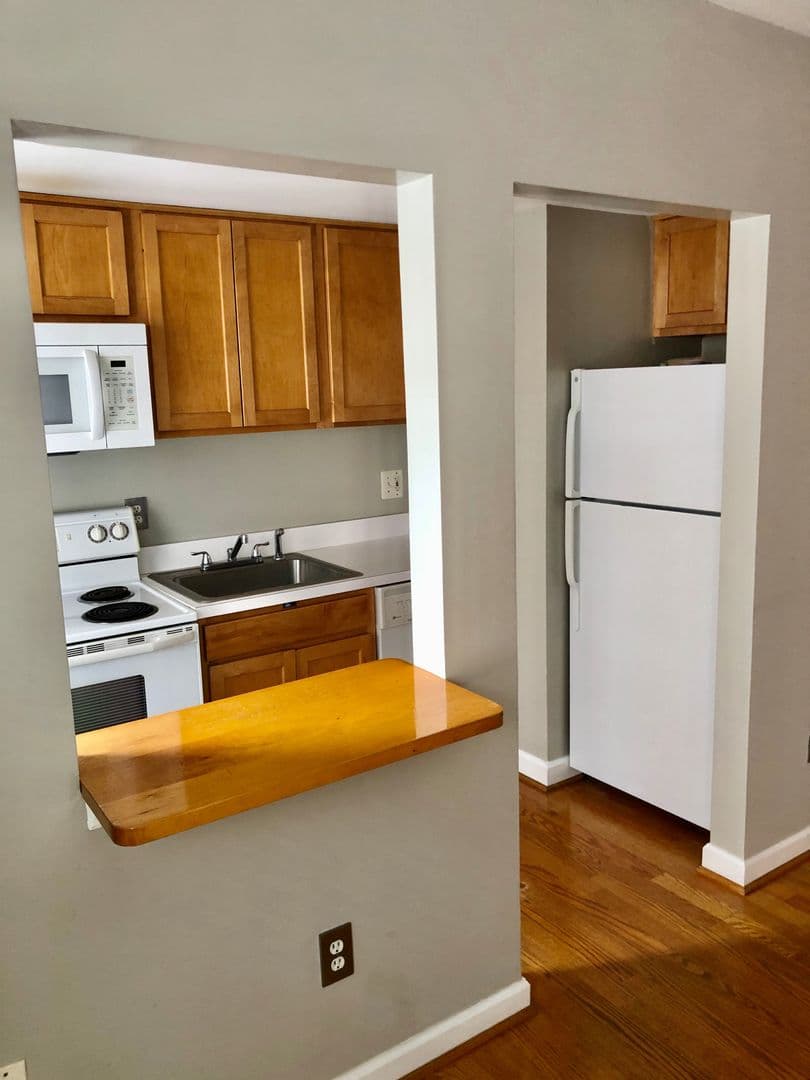 Washington Condo: 1750 Harvard St NW