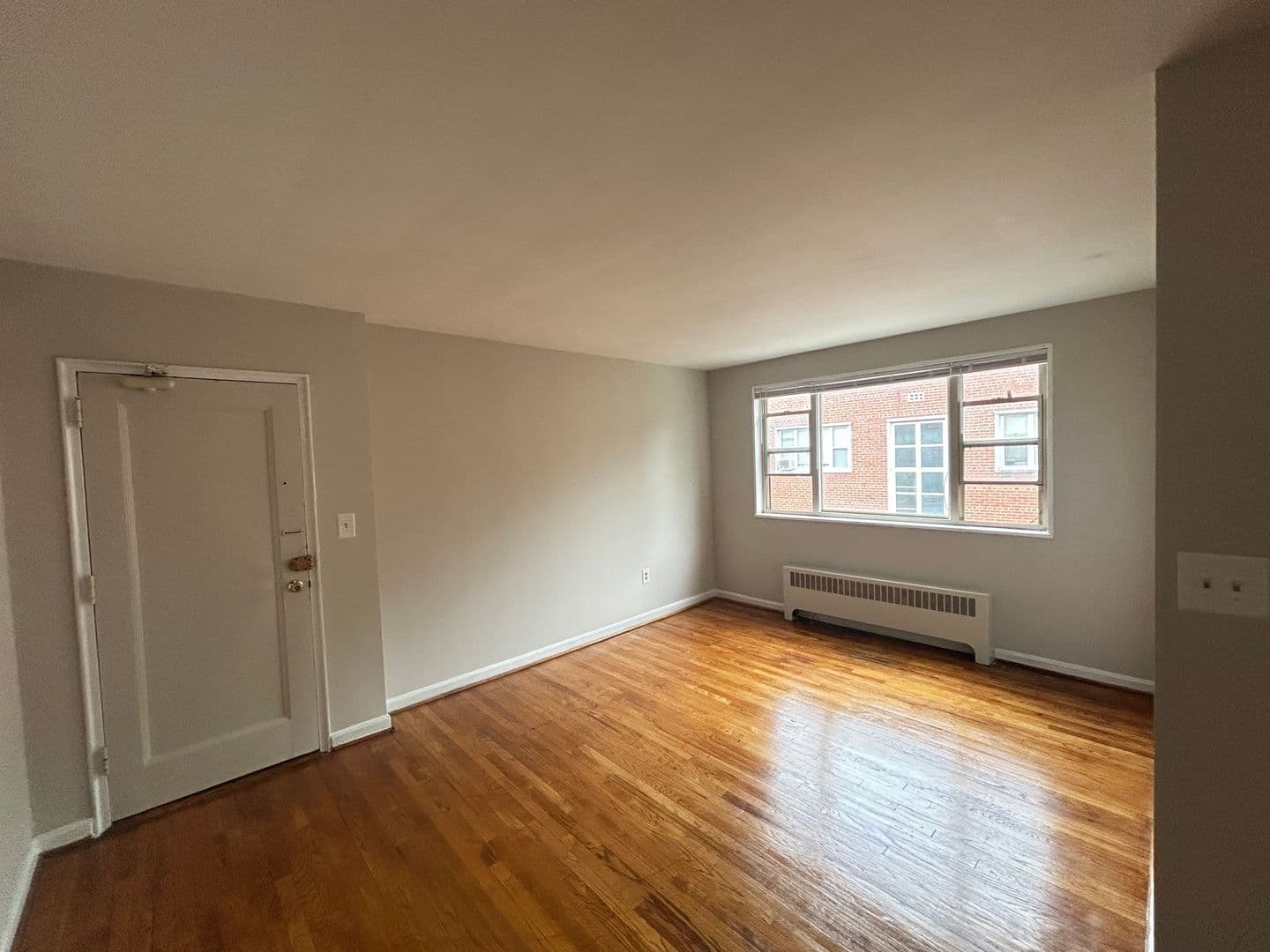 Washington Apartment: 1301 U St SE