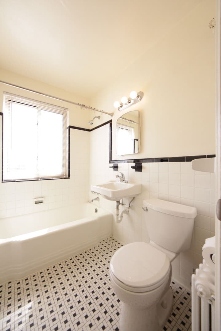 Washington Apartment: 1311 Madison St., NW