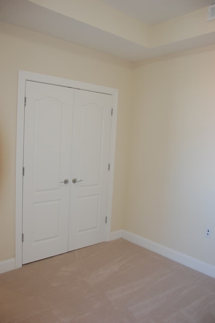 Washington Apartment: 1319 Park Rd NW