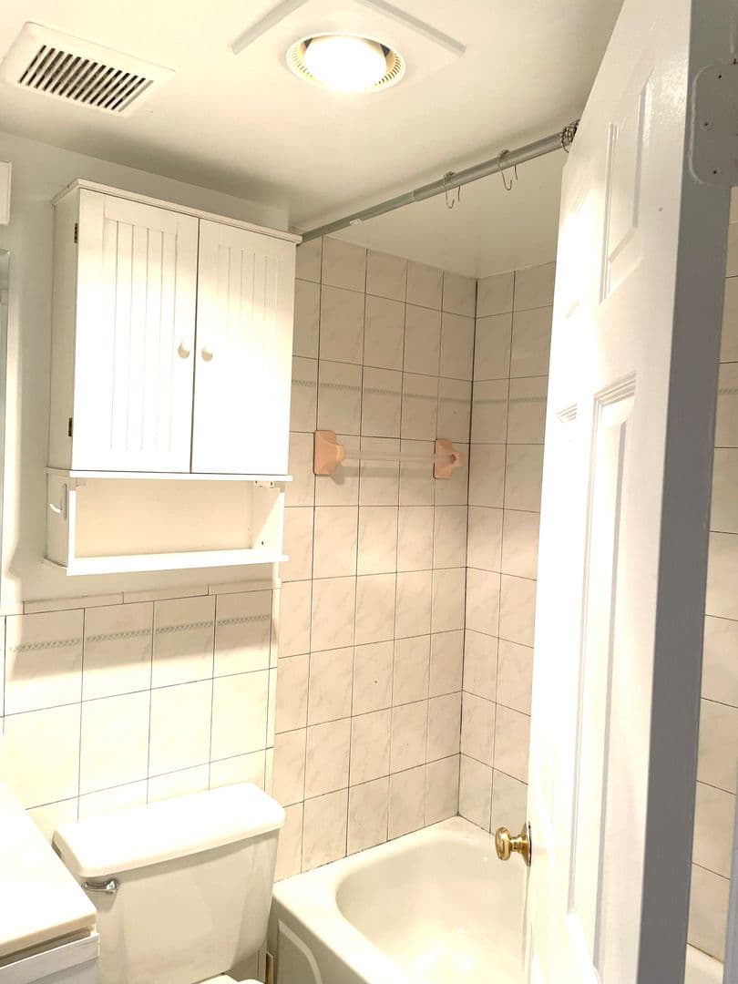 Washington Apartment: 1538 17th St. NW - Basement