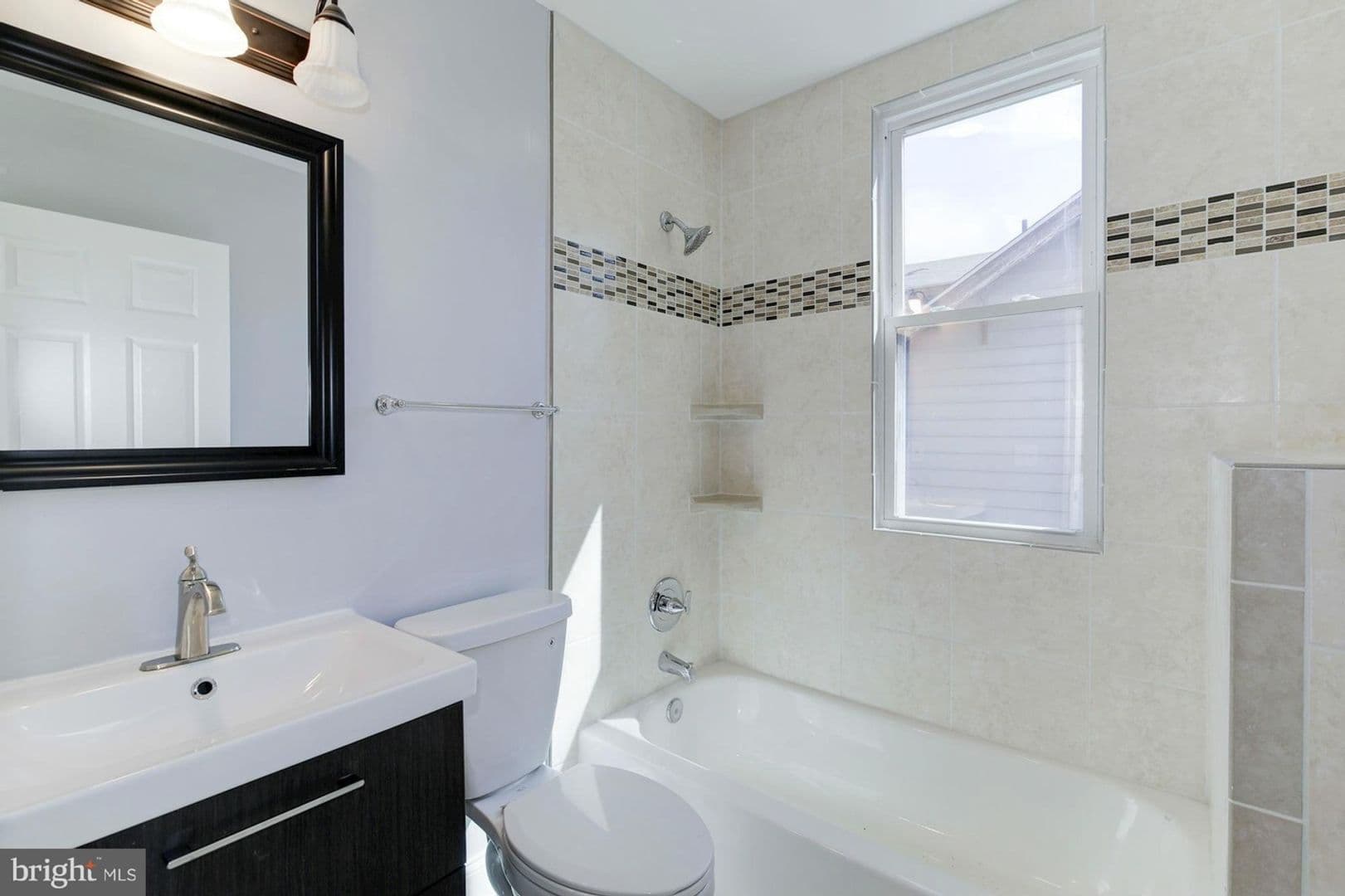 Mount Rainer House: 3200 Bunker Hill Road