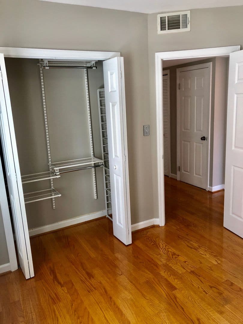 Washington Condo: 1750 Harvard St NW