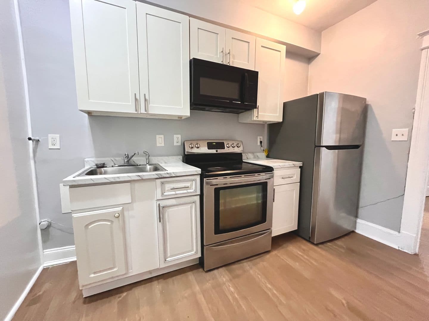 Washington Apartment: 1222 Missouri Ave NW