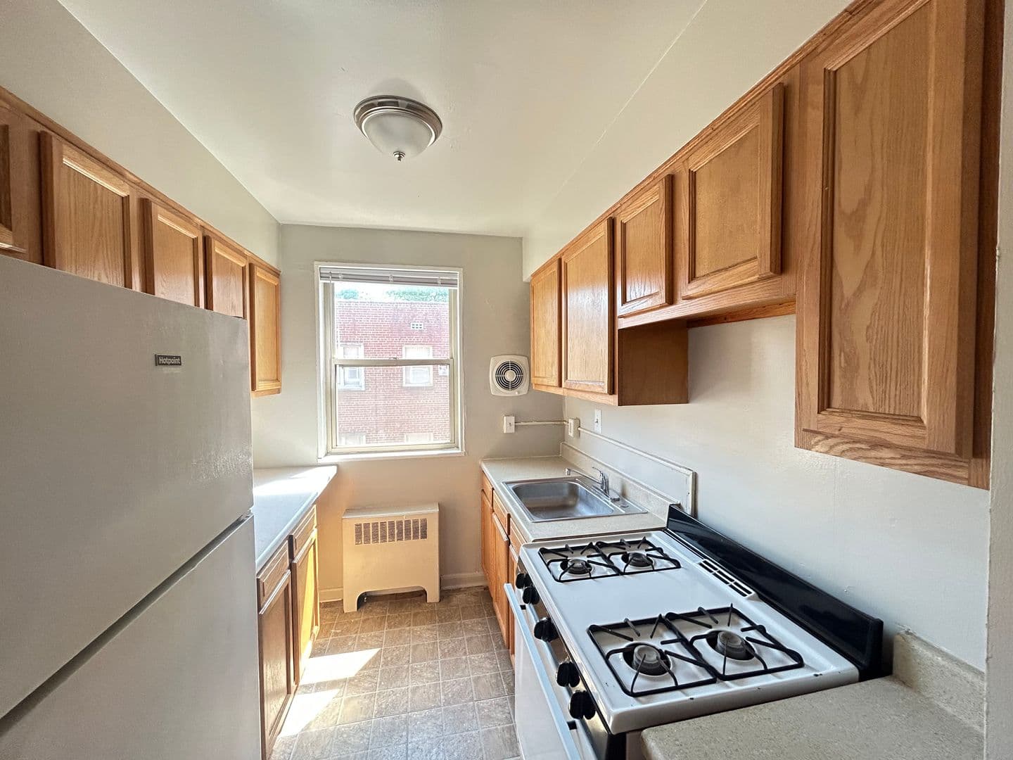 Washington Apartment: 1301 U St SE