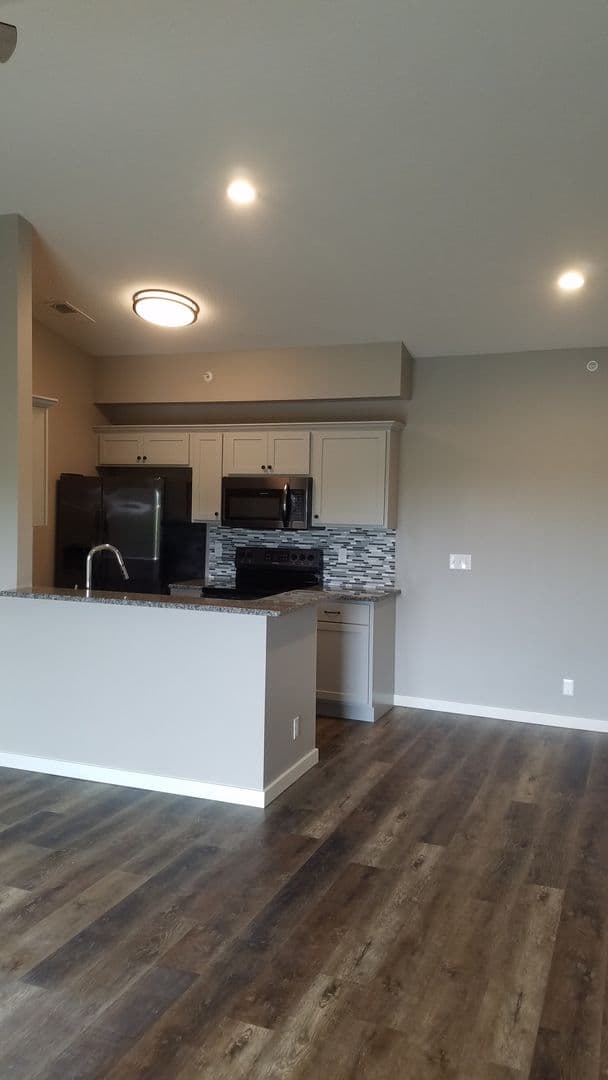 Branson Condo: 325 Majestic Drive #340