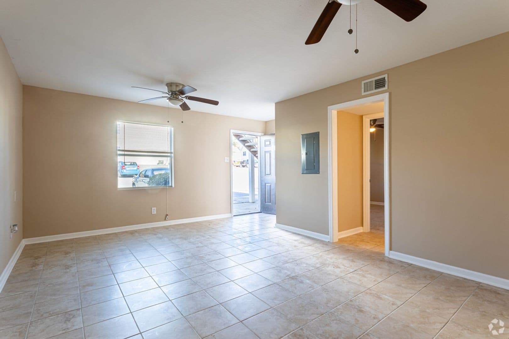 West Monroe Apartment: 1001 Glenwood Drive
