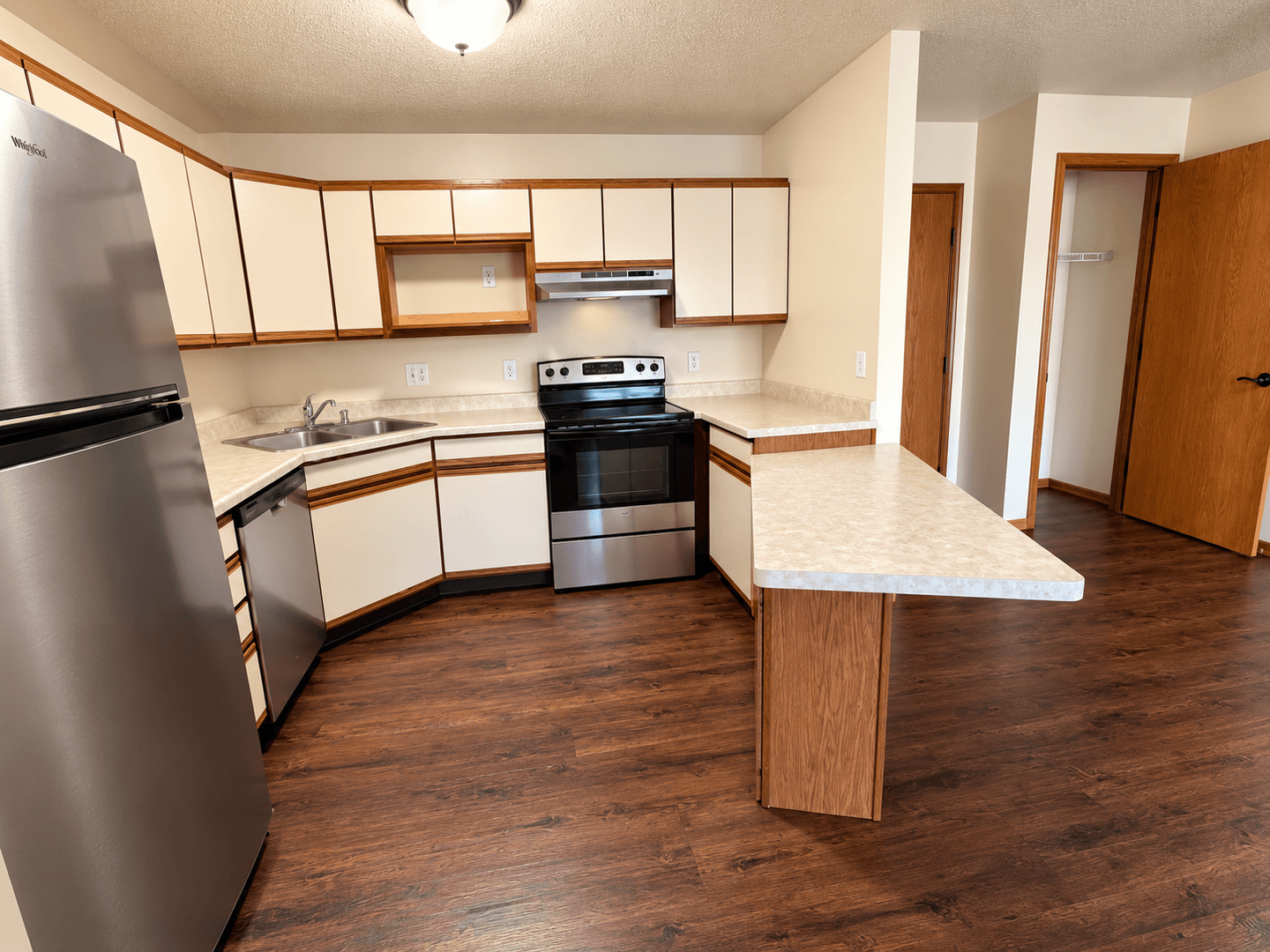 La Crosse Apartment: 403 Gillette Street