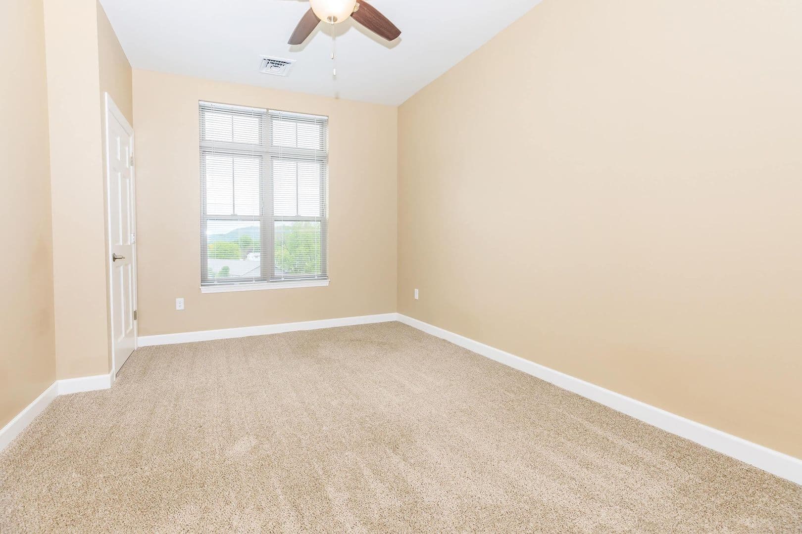 Onalaska Apartment: 2101 Abbey Road