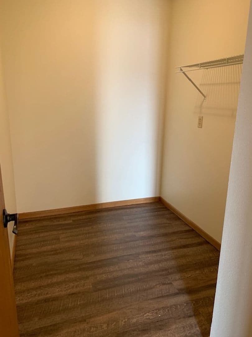 La Crosse Apartment: 403 Gillette Street