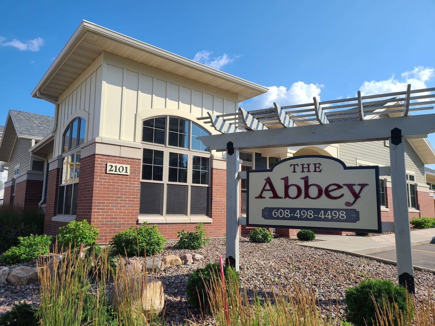Onalaska Apartment: 2101 Abbey Road