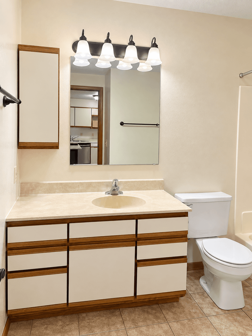 La Crosse Apartment: 403 Gillette Street