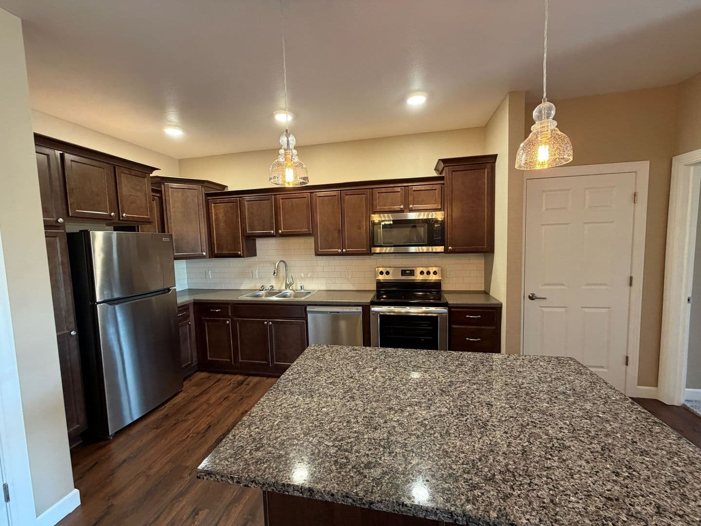 Baraboo Apartment: 325 Lynn Street