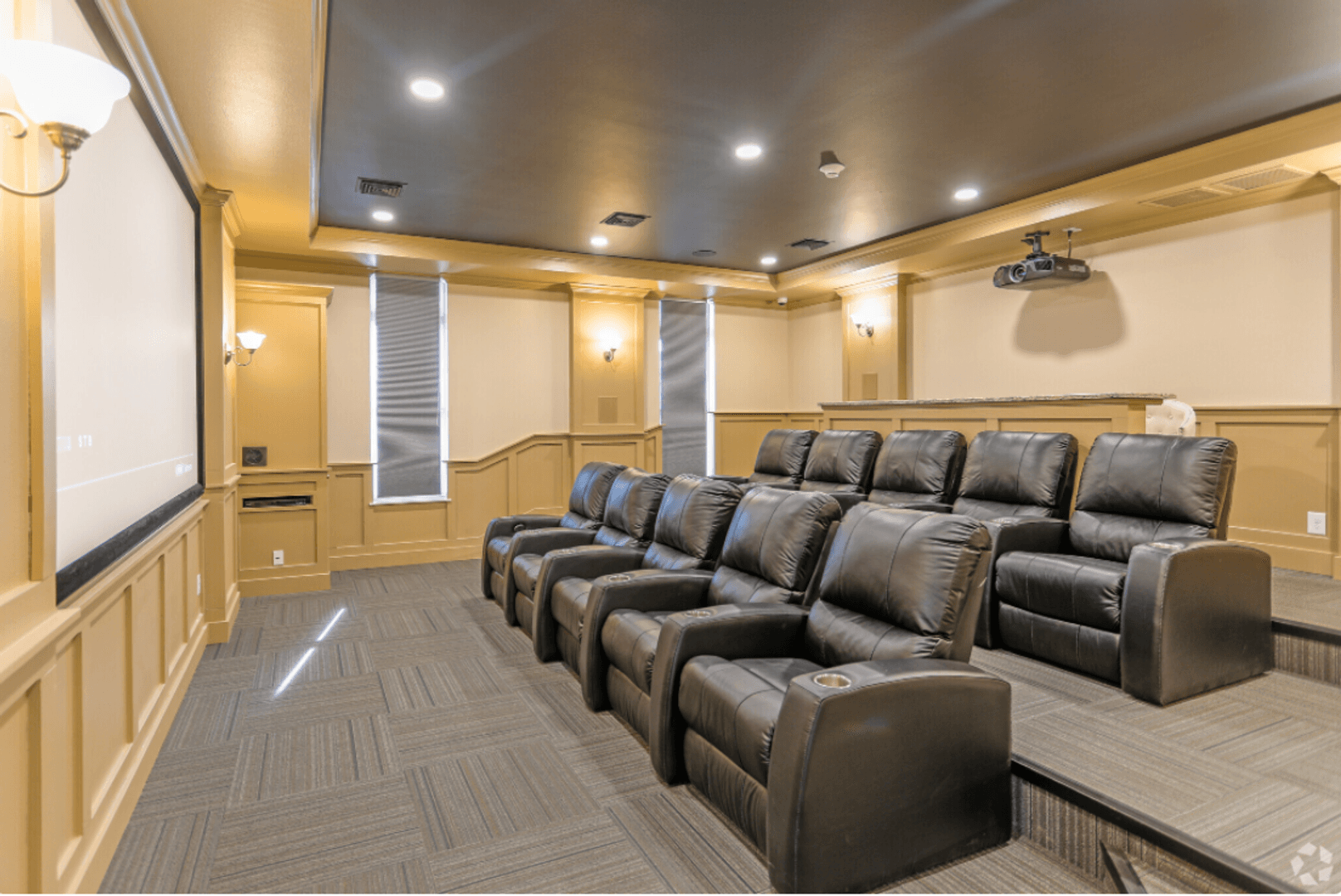 Onalaska Apartment: 2101 Abbey Road