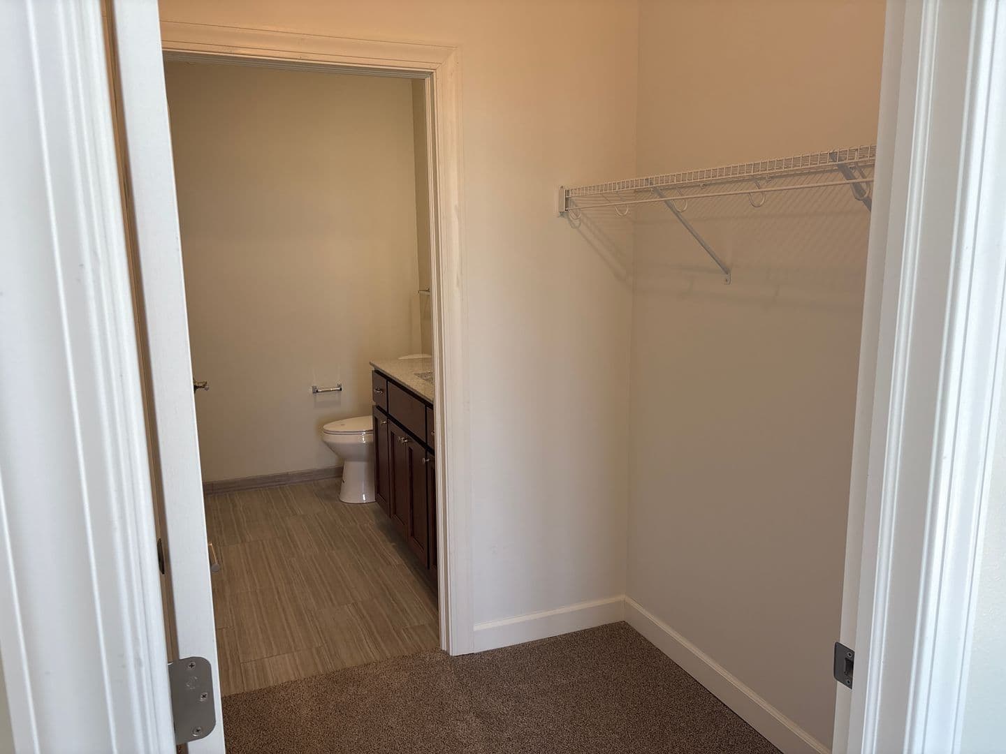 Baraboo Apartment: 922 Spencer Court