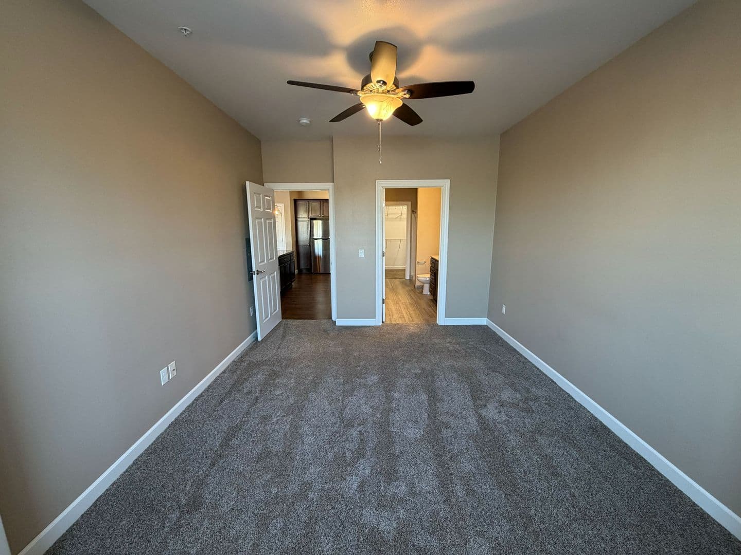 Baraboo Apartment: 325 Lynn Street