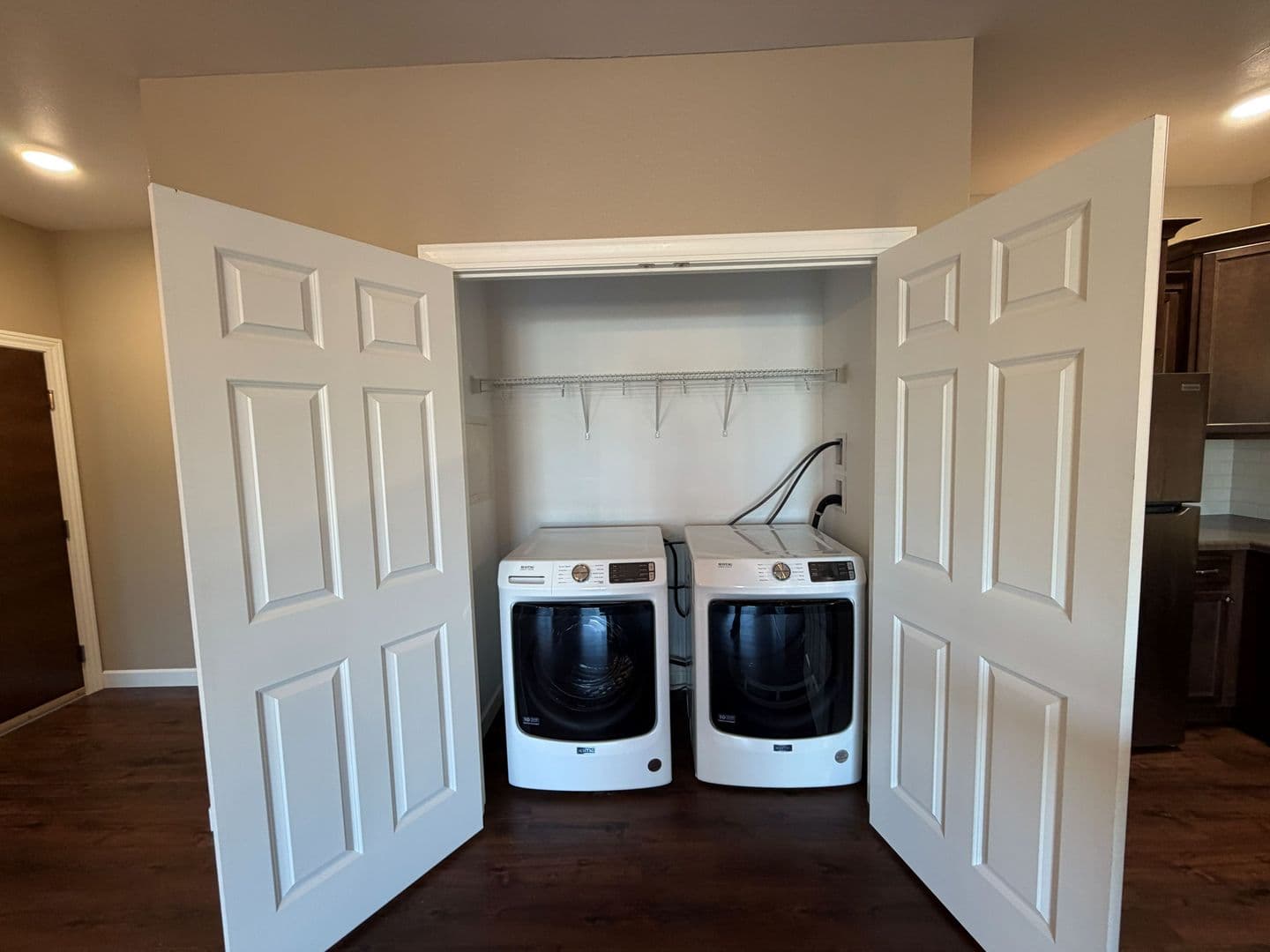 Baraboo Apartment: 325 Lynn Street
