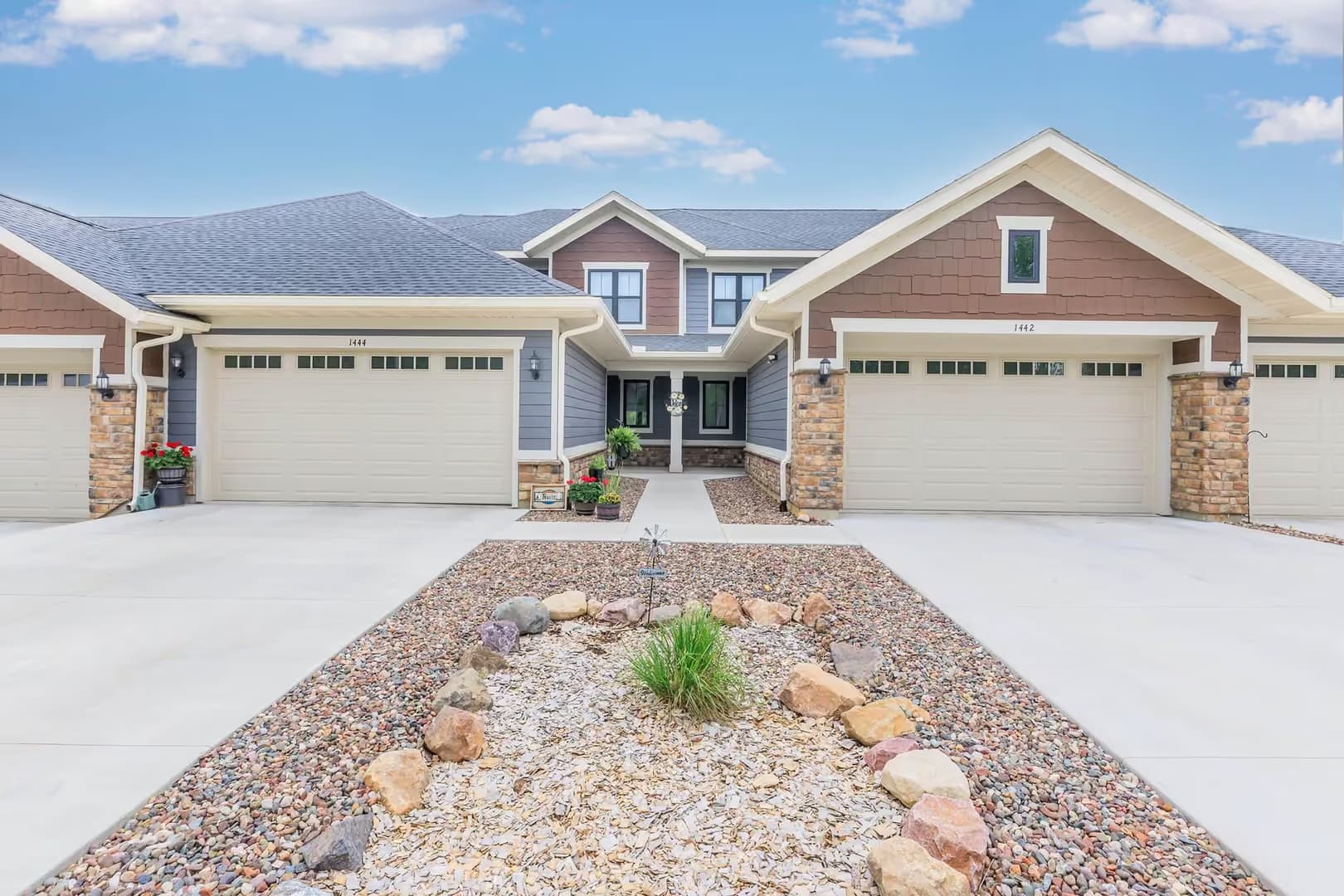 Baraboo Apartment: Lake Street
