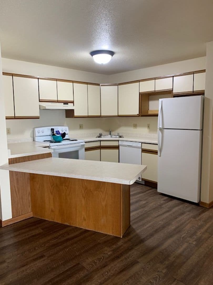 La Crosse Apartment: 403 Gillette Street