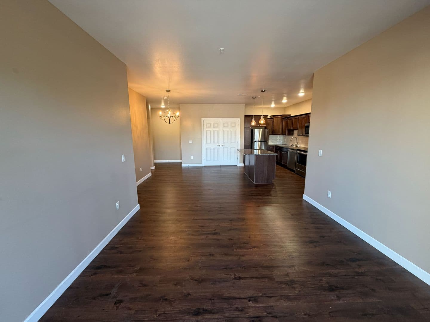 Baraboo Apartment: 325 Lynn Street