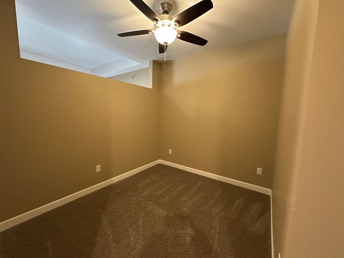 Onalaska Apartment: 2101 Abbey Road