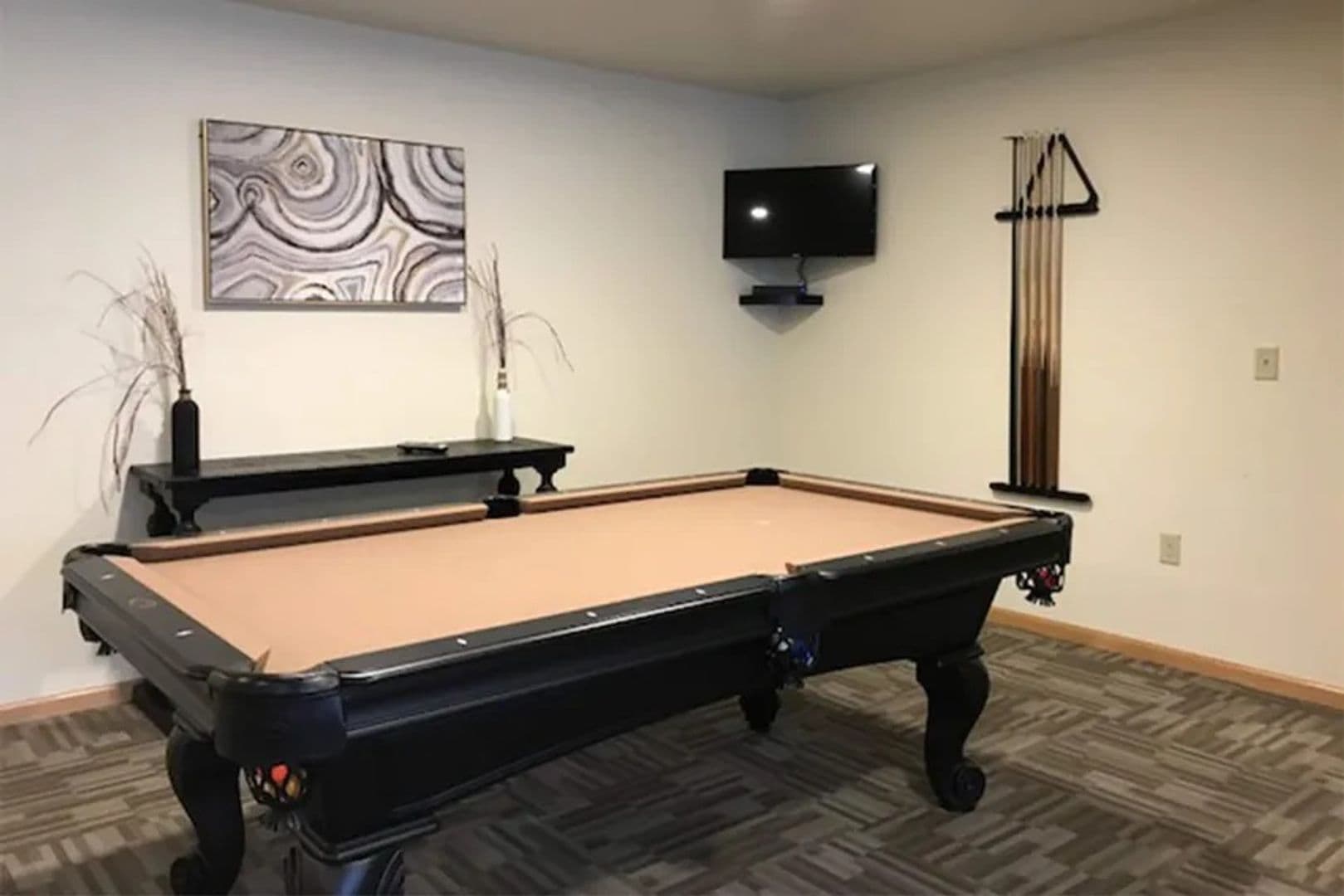 Onalaska Apartment: 1420 Greenbay Street