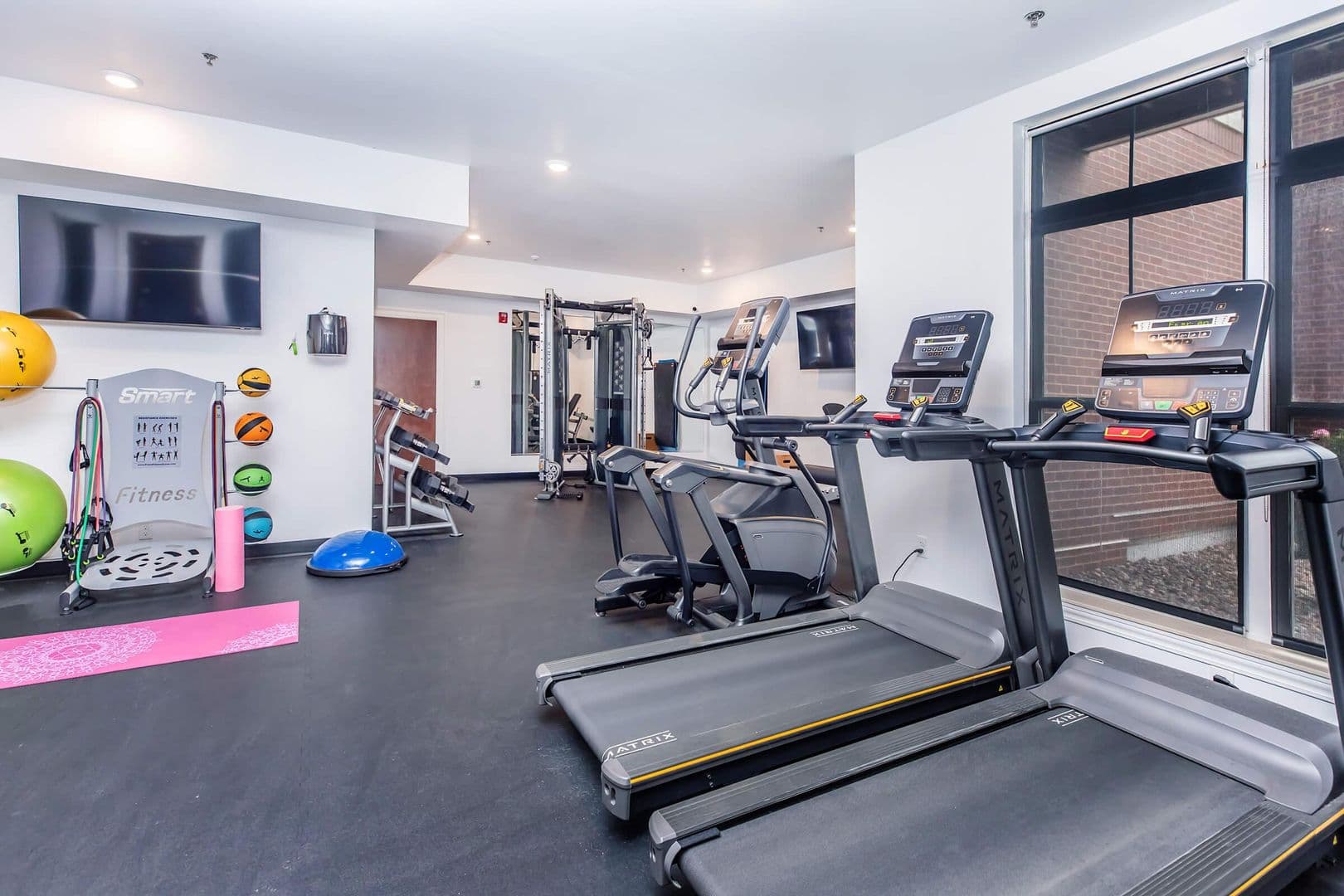 Baraboo Apartment: 325 Lynn Street