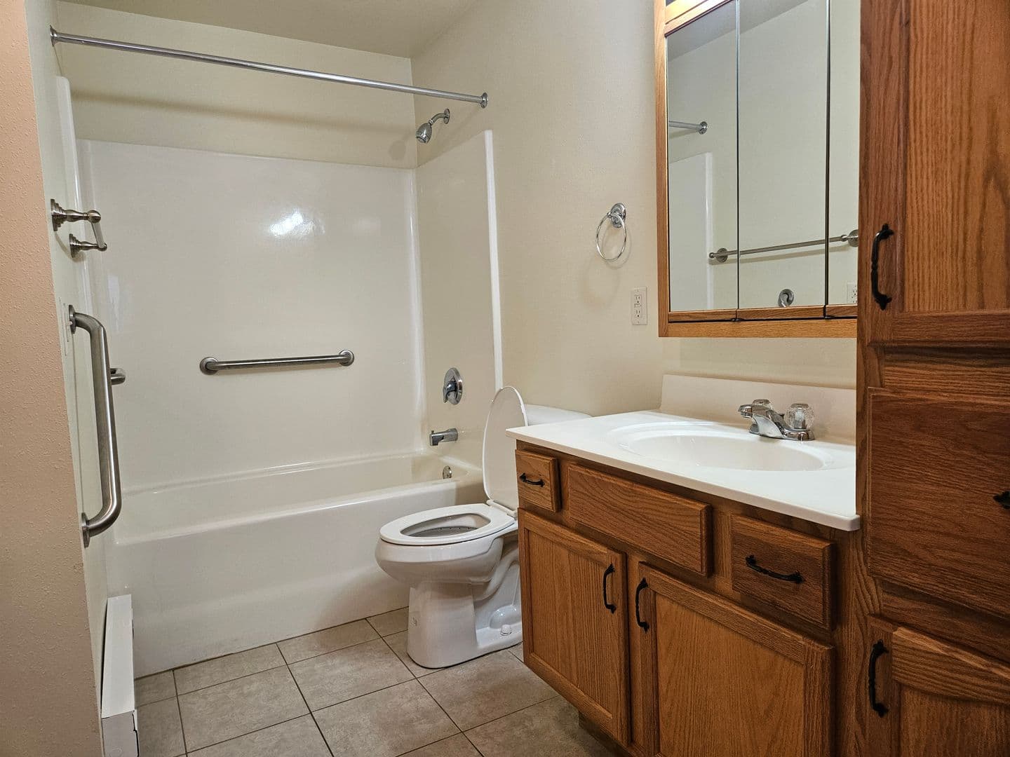 Onalaska Apartment: 1077 Kristy Lane