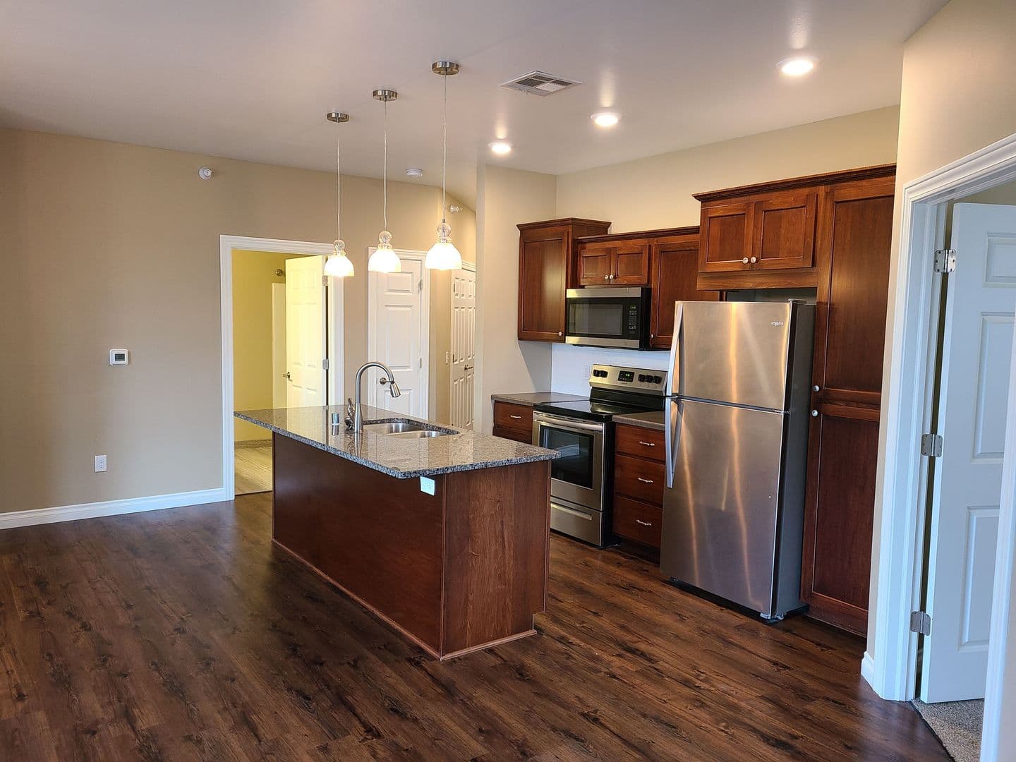 Onalaska Apartment: 2101 Abbey Road