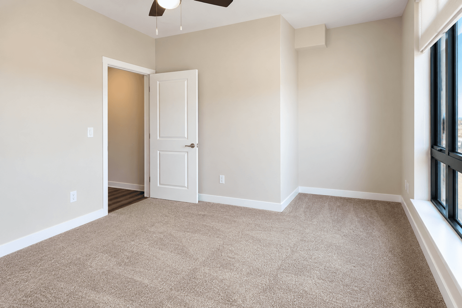 La Crosse Apartment: 55 River Bend Road