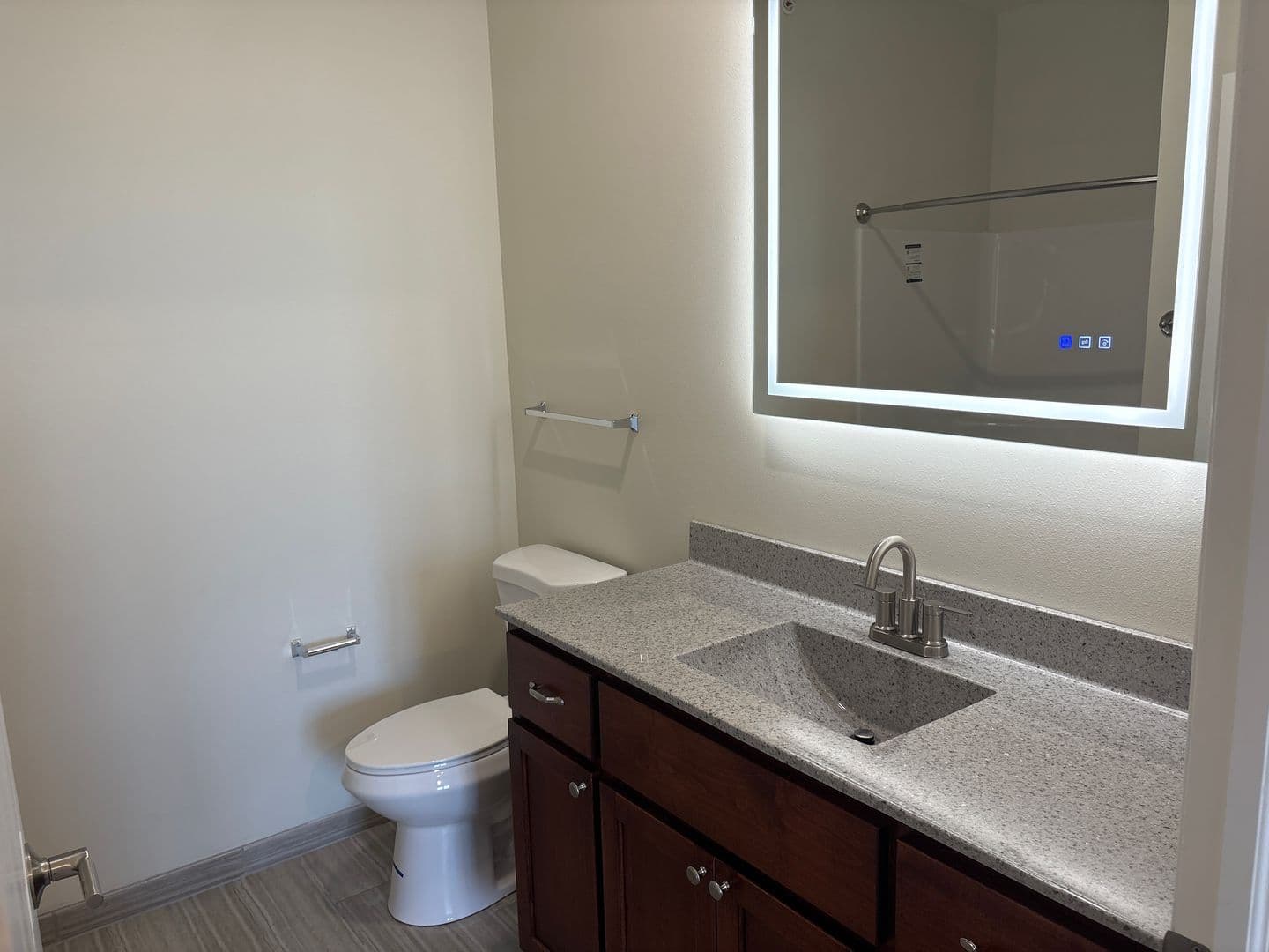 Baraboo Apartment: 922 Spencer Court