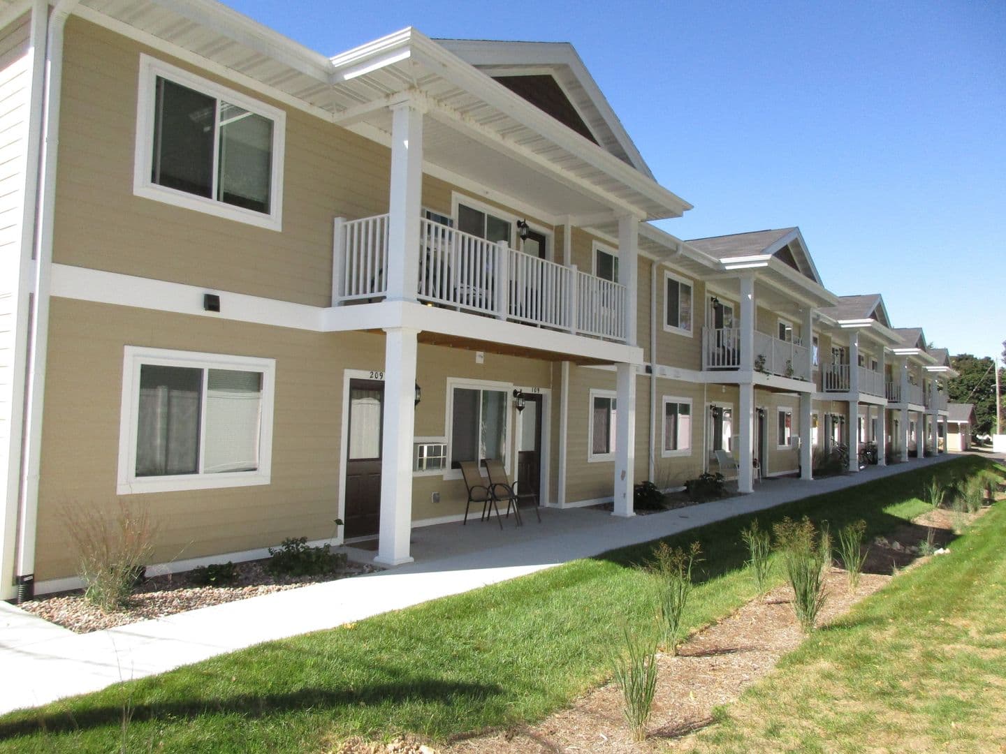 La Crosse Apartment: 3715  3717 Mormon Coulee Road