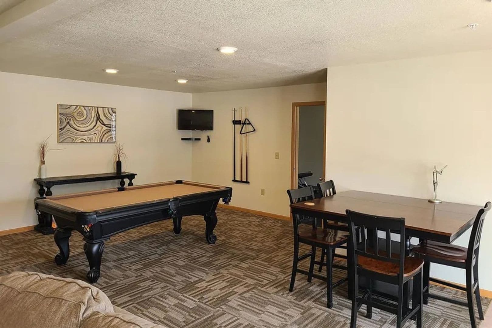 Onalaska Apartment: 1420 Greenbay Street