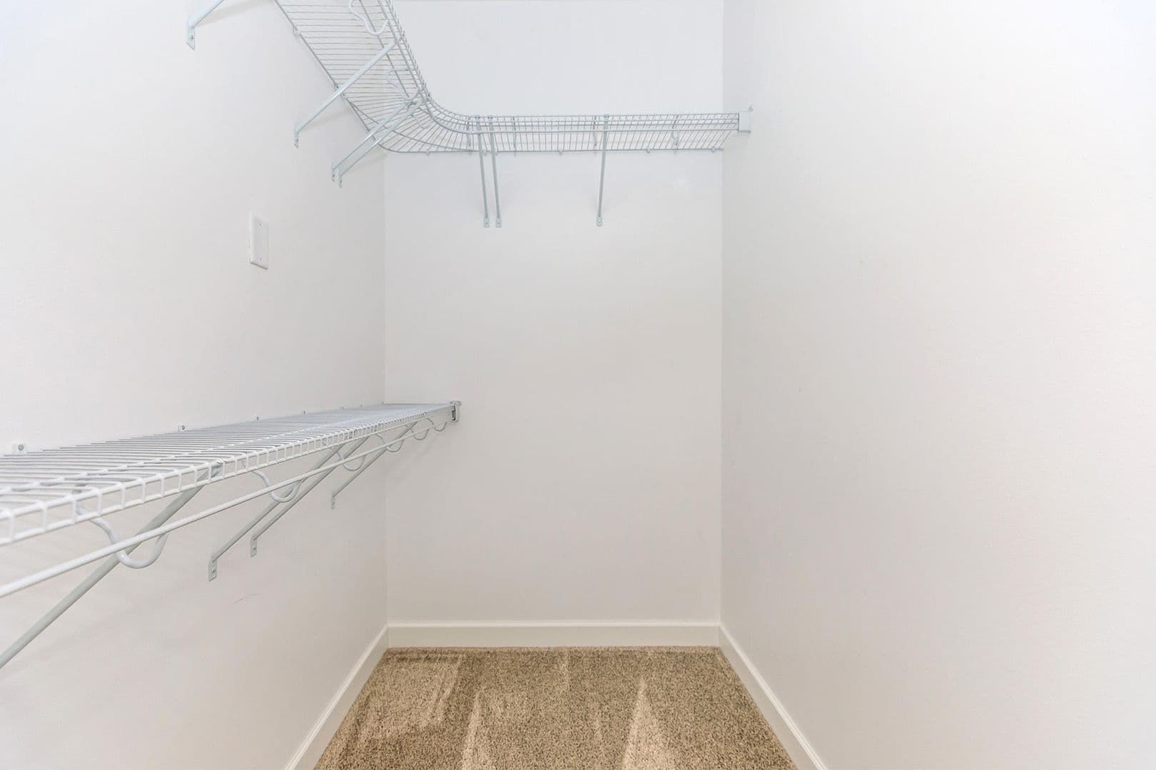 Onalaska Apartment: 2101 Abbey Road