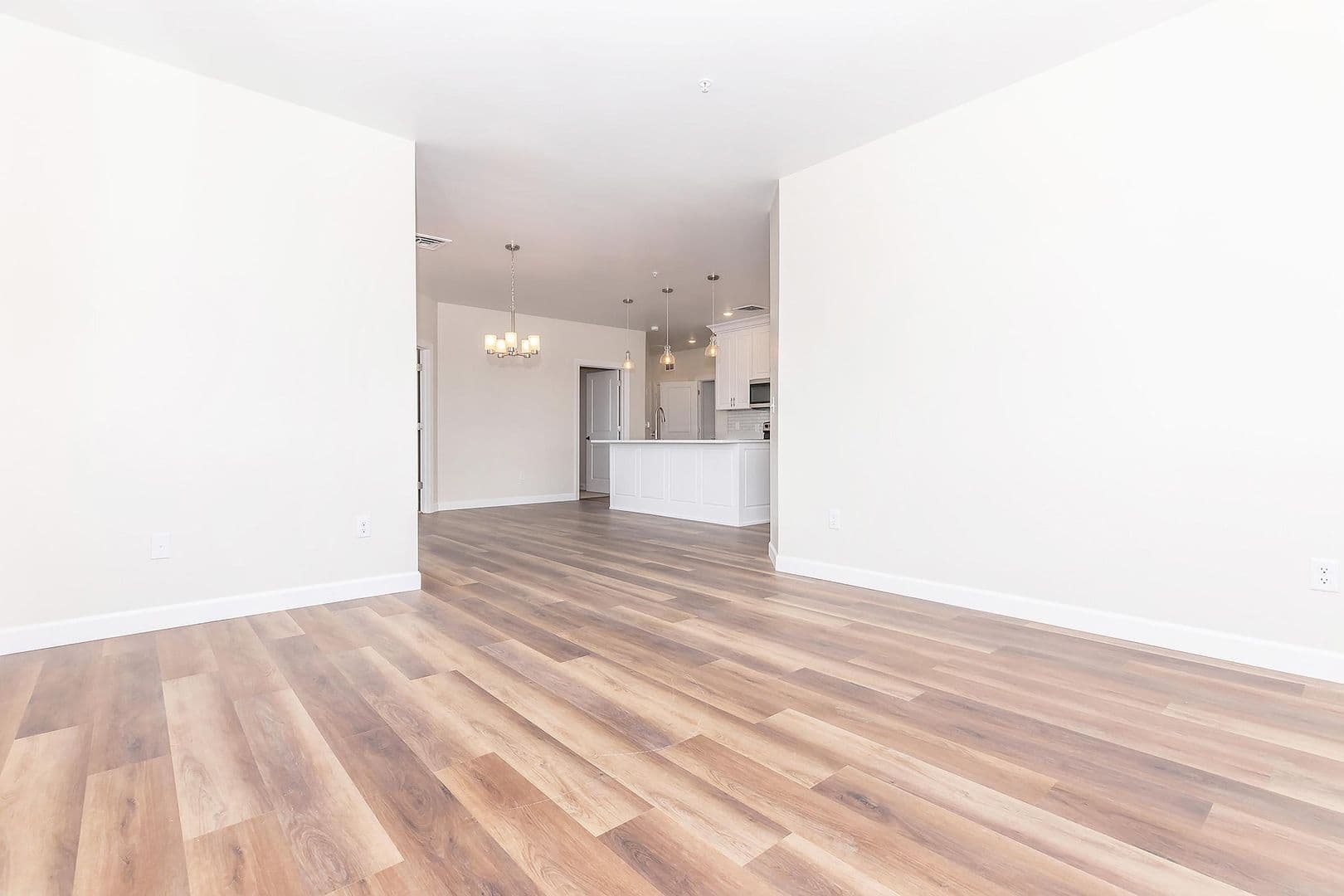 La Crosse Apartment: 55 River Bend Road