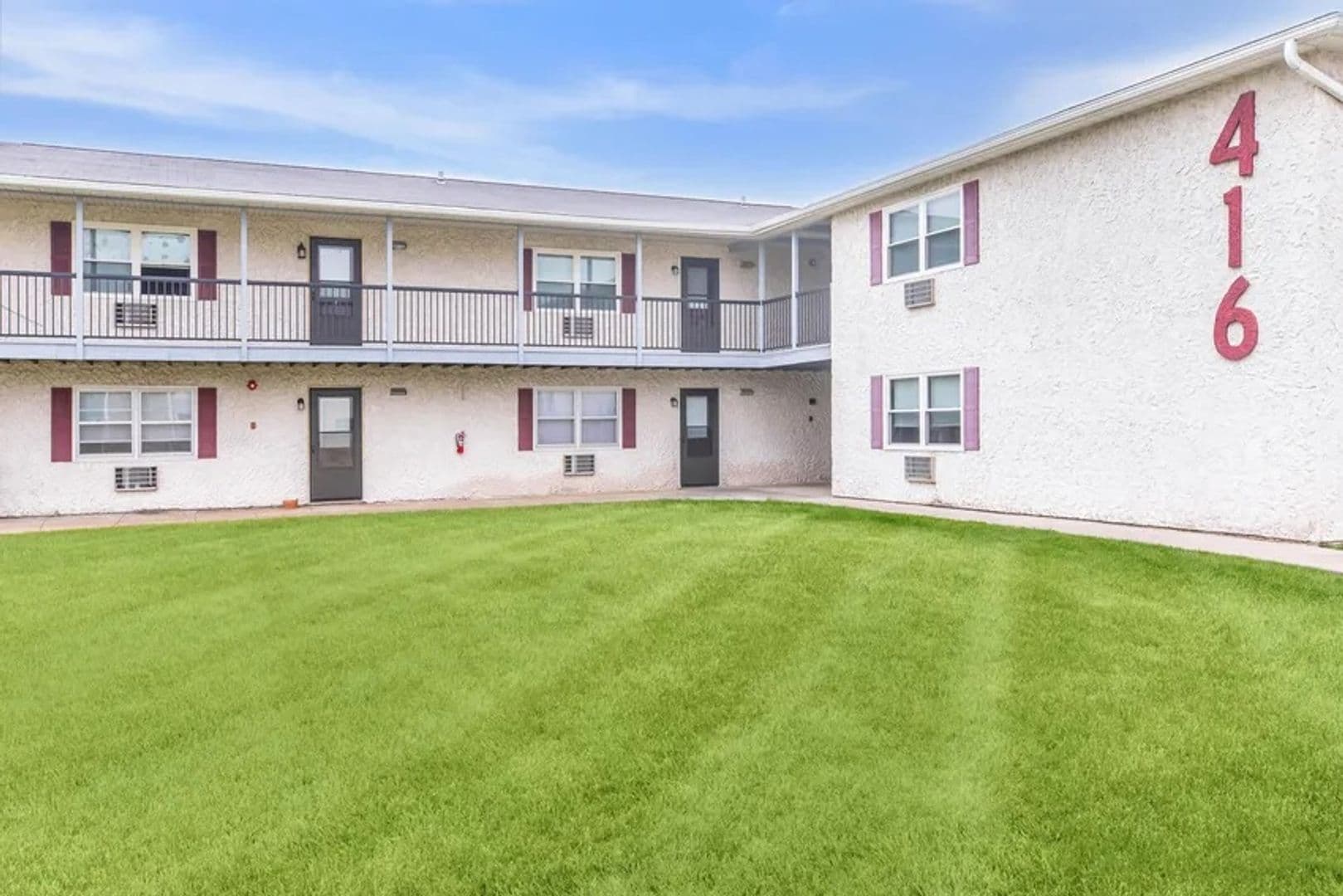 Onalaska Apartment: 408,416, 510 Quincy Street