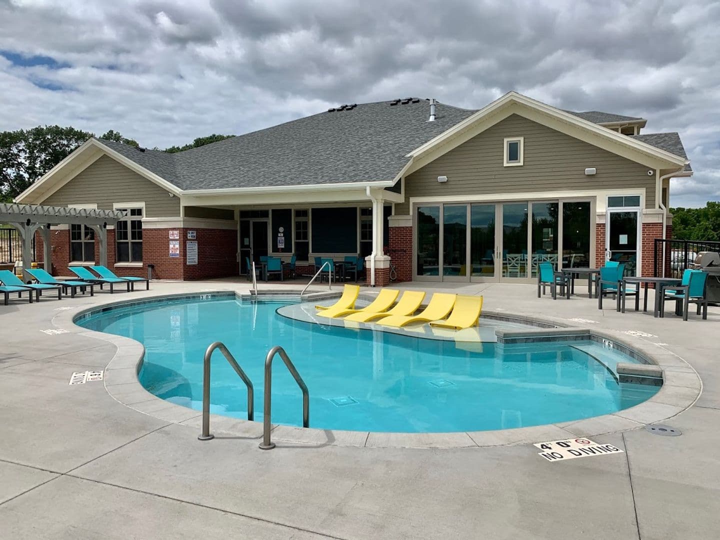 Onalaska Apartment: 2101 Abbey Road