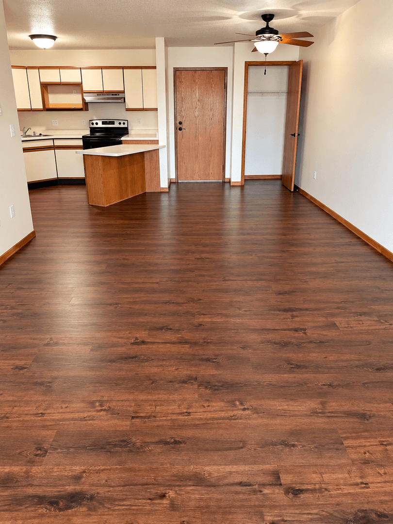 La Crosse Apartment: 403 Gillette Street
