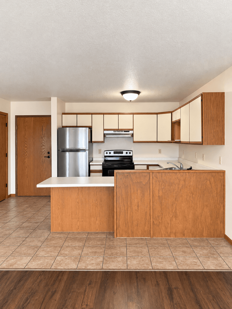 La Crosse Apartment: 403 Gillette Street