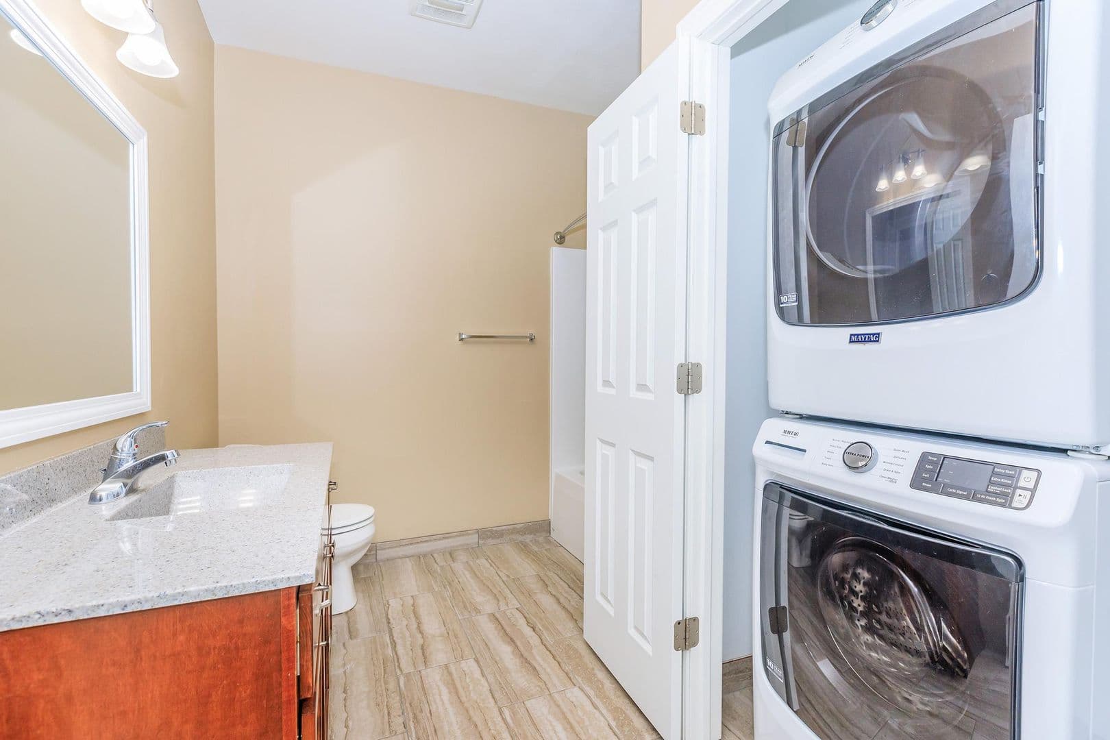 Onalaska Apartment: 2101 Abbey Road