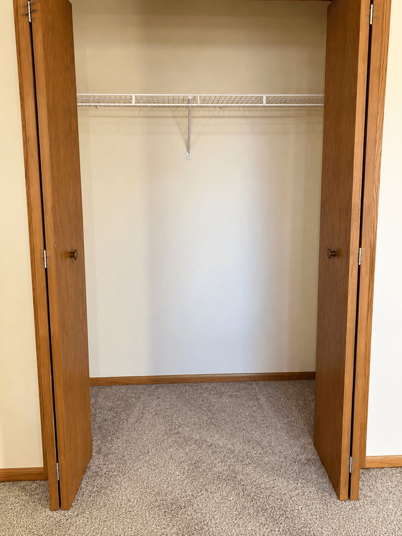 La Crosse Apartment: 403 Gillette Street