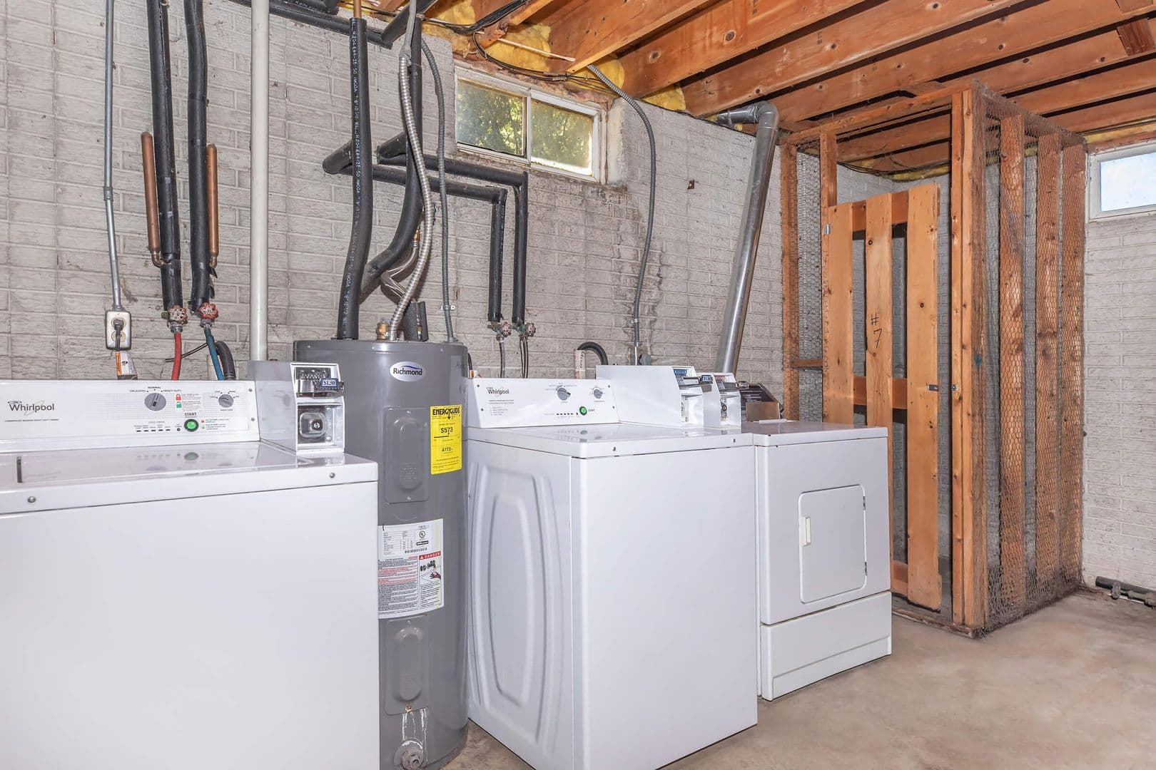 La Crosse Apartment: 918  920 Gould Street