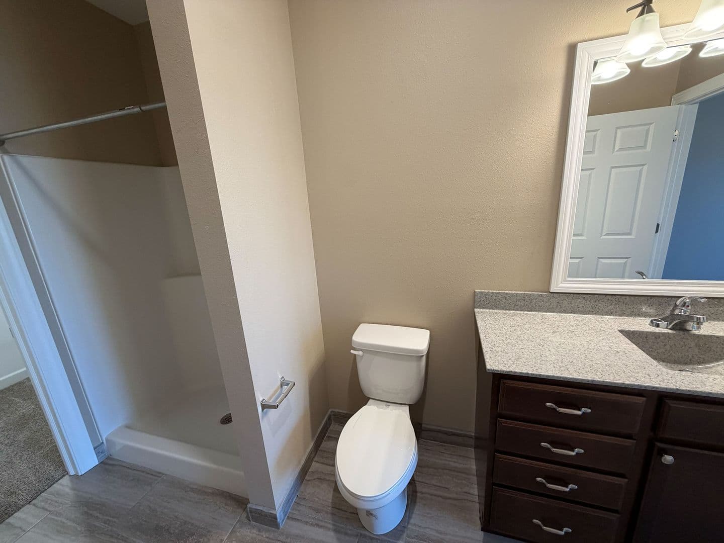 Baraboo Apartment: 325 Lynn Street